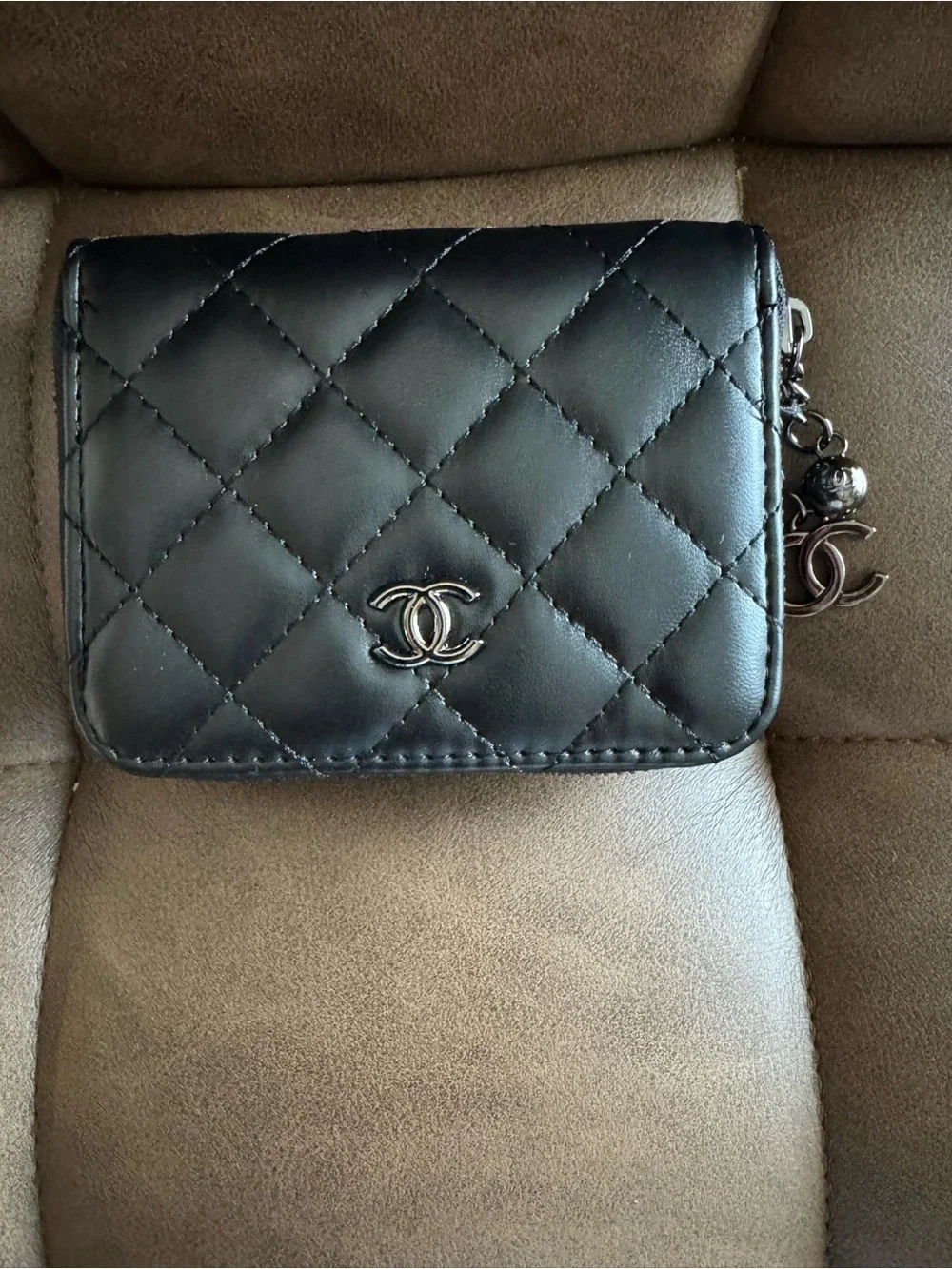 Black Quilted Card Wallet